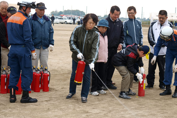 消火器の使い方の講習