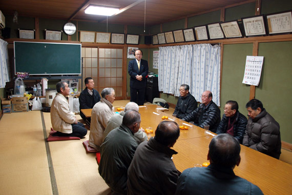 峰公民館に招待していただきました。