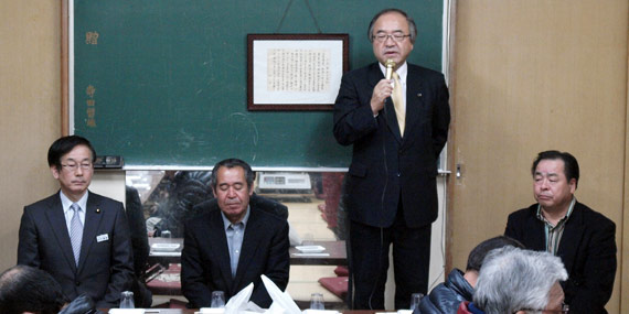 田所代議士と前市議会議長で地元の増田議員も参加して下さいました。